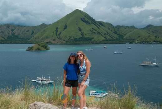 Kelor Island, a perfect white sand beach for relaxing